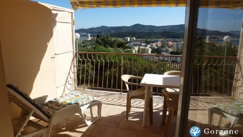 Photo n°5 de :LOUE APPARTEMENT TOUT CONFORT VUE IMPRENABLE SUR LA MER